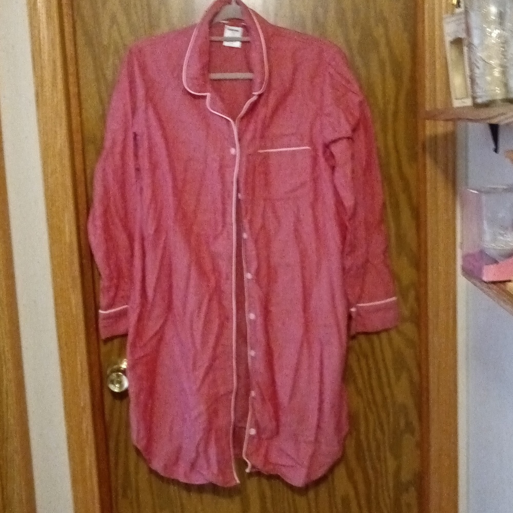 Nightshirt       A1